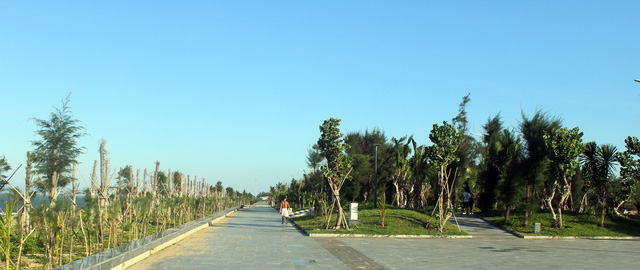 Đường đi bộ được thiết kế với tổng chiều dài 1,15 km kinh phí xây dựng là 68,5 tỷ đồng